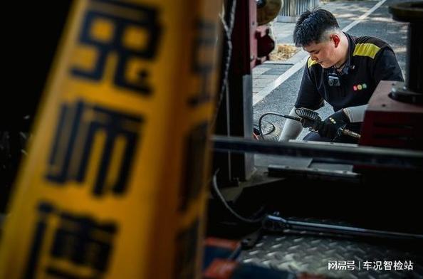 2026年鄭州全天候汽車救援服務(wù)評(píng)估 兔師傅24小時(shí)道路救援系統(tǒng)實(shí)力解析